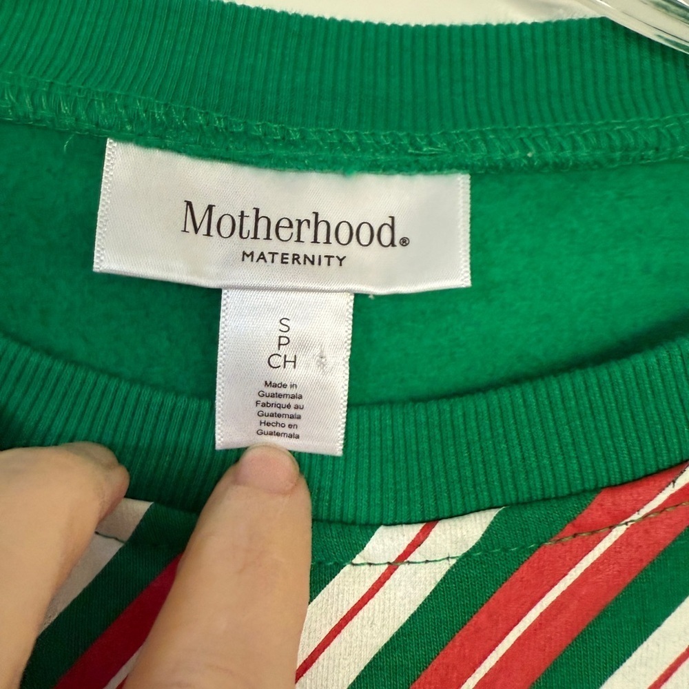 Holiday Maternity Sweatshirt S Baby Announcement Gag Gift Motherhood Pregnancy - Picture 2 of 5